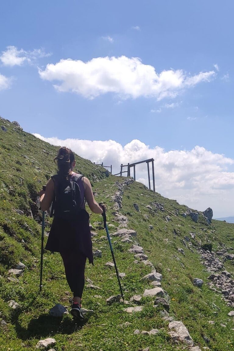 trekking